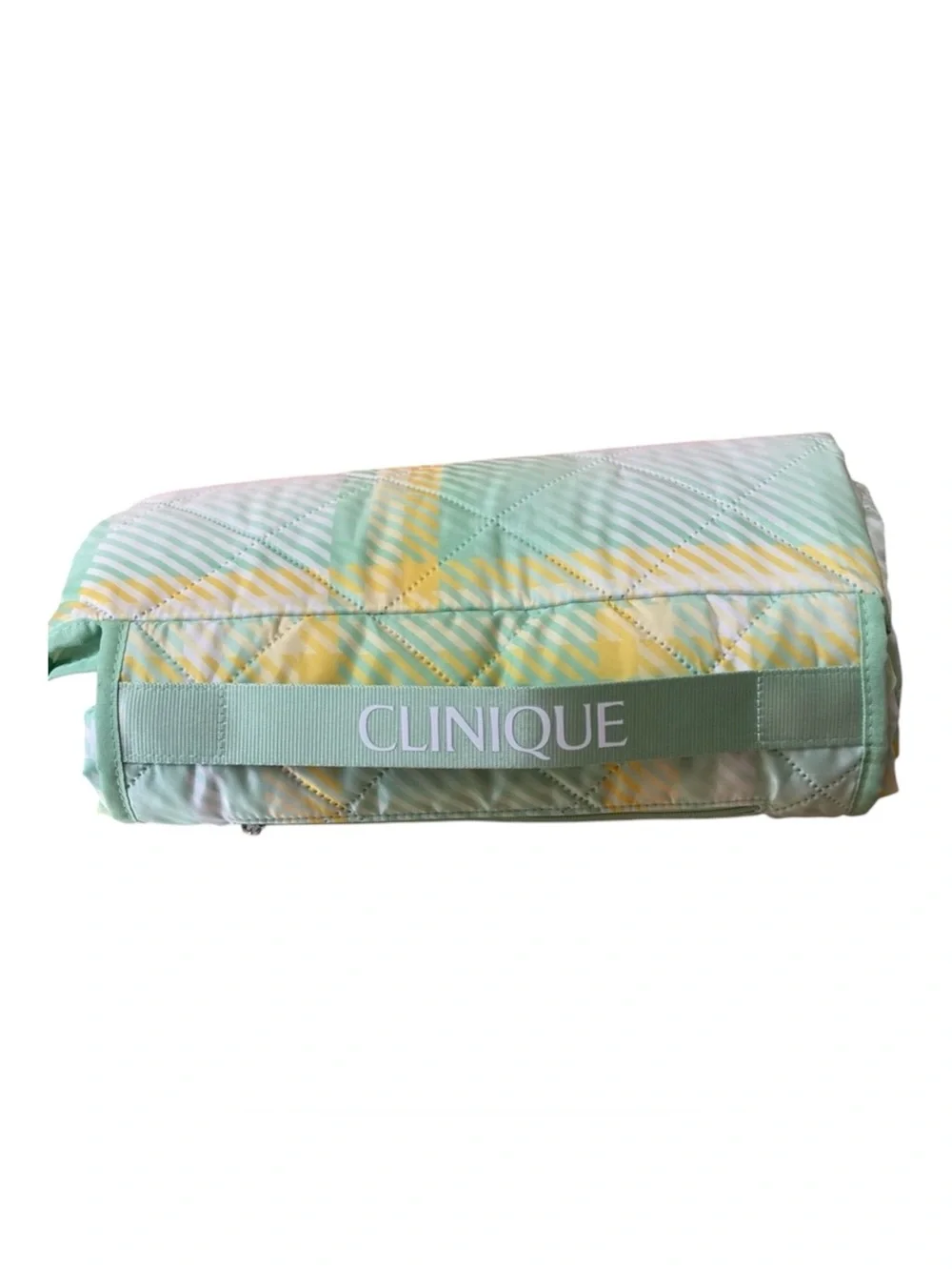 Clinique Picnic Blanket in Green and Yellow